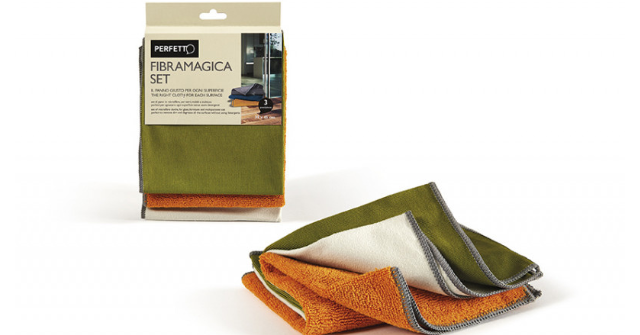Panni in microfibra Perfetto per la pulizia di superfici in cucina, ufficio o hotel Panni in microfibra Perfetto per la pulizia di superfici in cucina, ufficio o hotel
